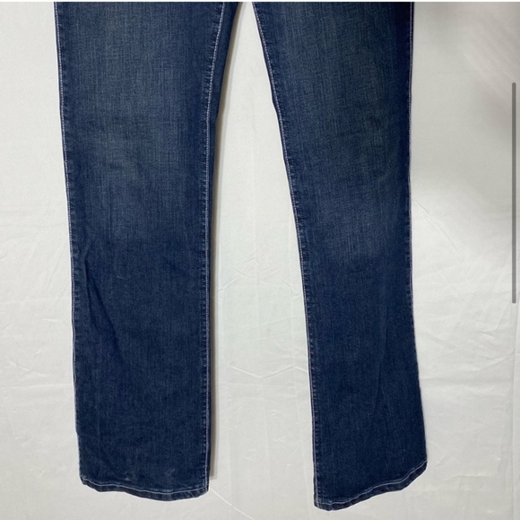 Wrangler Q Baby Med Dark Wash Mid Rise Straight Leg Jeans 9/10 - Picture 4 of 15